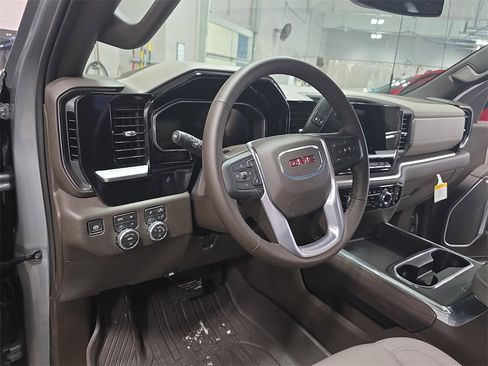 New 2026 GMC Sierra 2500 SLT w/ SLT Premium Package image 15