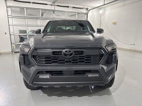 New 2025 Toyota Tacoma TRD Off-Road image 3
