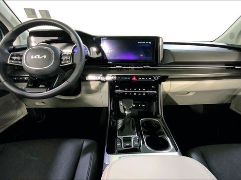 Certified 2023 Kia Carnival EX FWD image 15