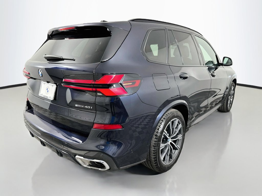 Used 2026 BMW X5 sDrive40i w/ M Sport Package RWD image 5