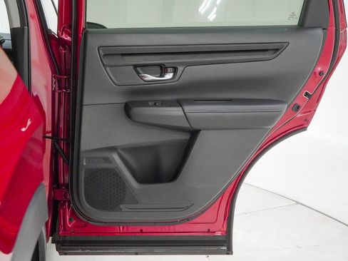 Certified 2025 Honda CR-V EX image 33