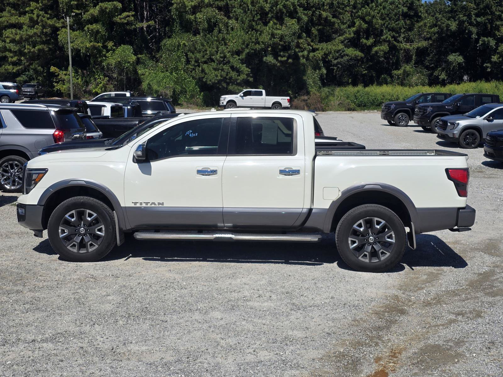 Used 2021 Nissan Titan Platinum Reserve w/ Moonroof Package AWD/4WD image 5
