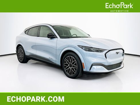 Used 2025 Ford Mustang Mach-E Premium image 1