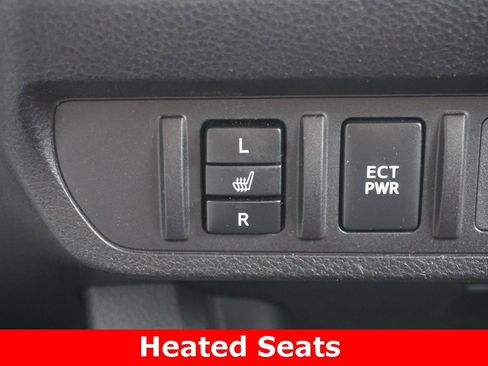 Used 2017 Toyota Tacoma SR5 image 6