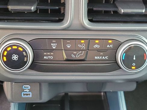 Used 2024 Ford Maverick XL w/ Equipment Group 100A Standard AWD/4WD image 28
