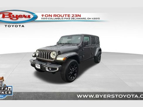Used 2025 Jeep Wrangler Unlimited Sahara w/ Safety Group image 1