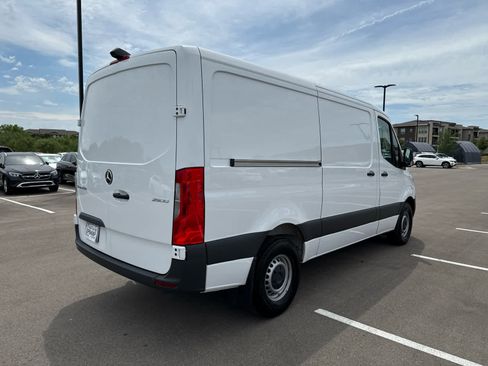 Used 2025 Mercedes-Benz Sprinter 2500 image 5