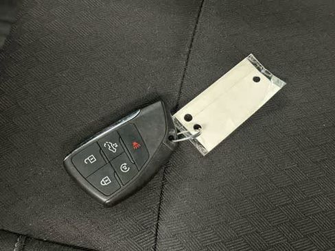 Used 2024 Chevrolet Silverado 2500 LT image 33