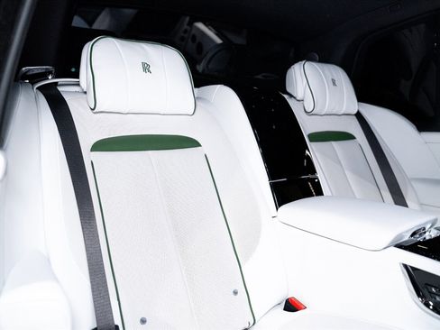 Used 2023 Rolls-Royce Cullinan image 18