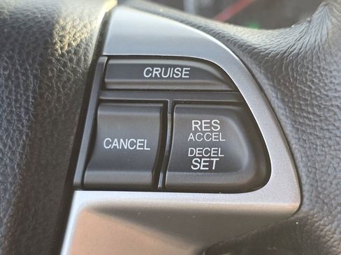 Used 2010 Honda Accord EX-L image 29