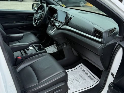 Used 2025 Honda Odyssey Sport-L image 18