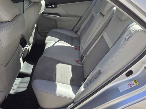 Used 2012 Toyota Camry XLE w/ Leather Pkg FWD image 32