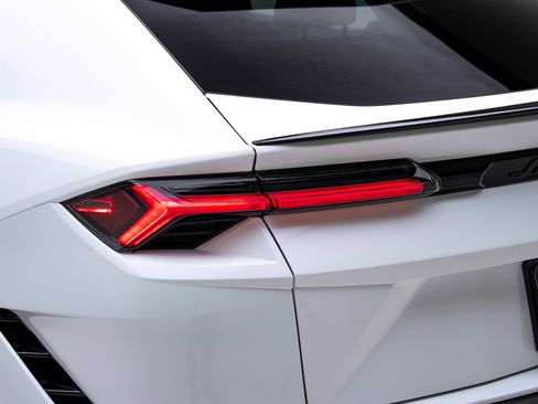 Used 2023 Lamborghini Urus S image 33