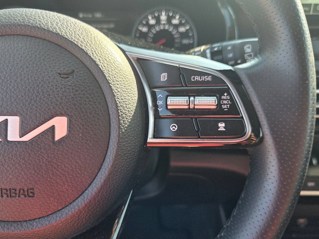 Used 2023 Kia Seltos SX w/ SX Sunroof Package AWD/4WD image 23