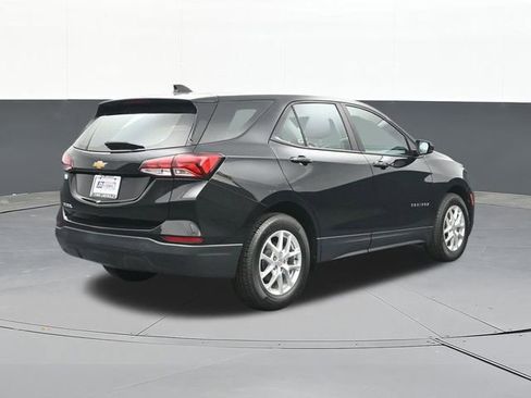 Used 2023 Chevrolet Equinox LS w/ LPO, Floor Liner Package FWD image 15