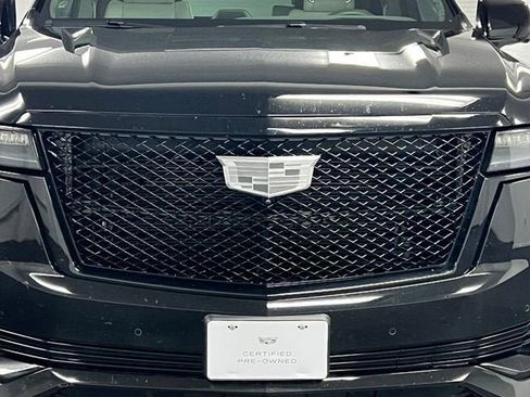 Certified 2024 Cadillac Escalade Sport Platinum w/ LPO, ONYX Package AWD/4WD image 9