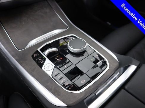 New 2025 BMW X5 xDrive50e w/ Premium Package image 9