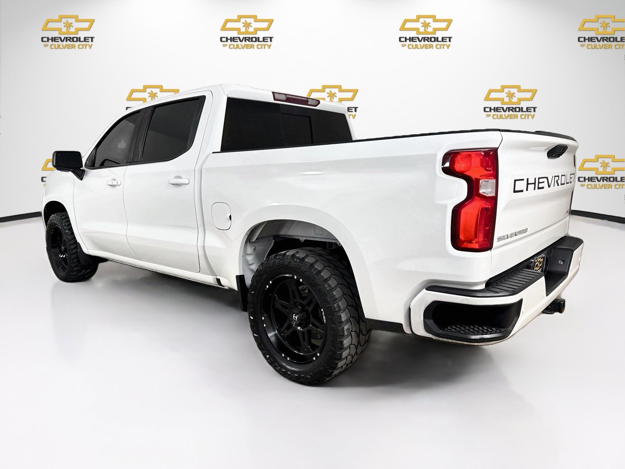 Used 2023 Chevrolet Silverado 1500 RST w/ Convenience Package II RWD image 6
