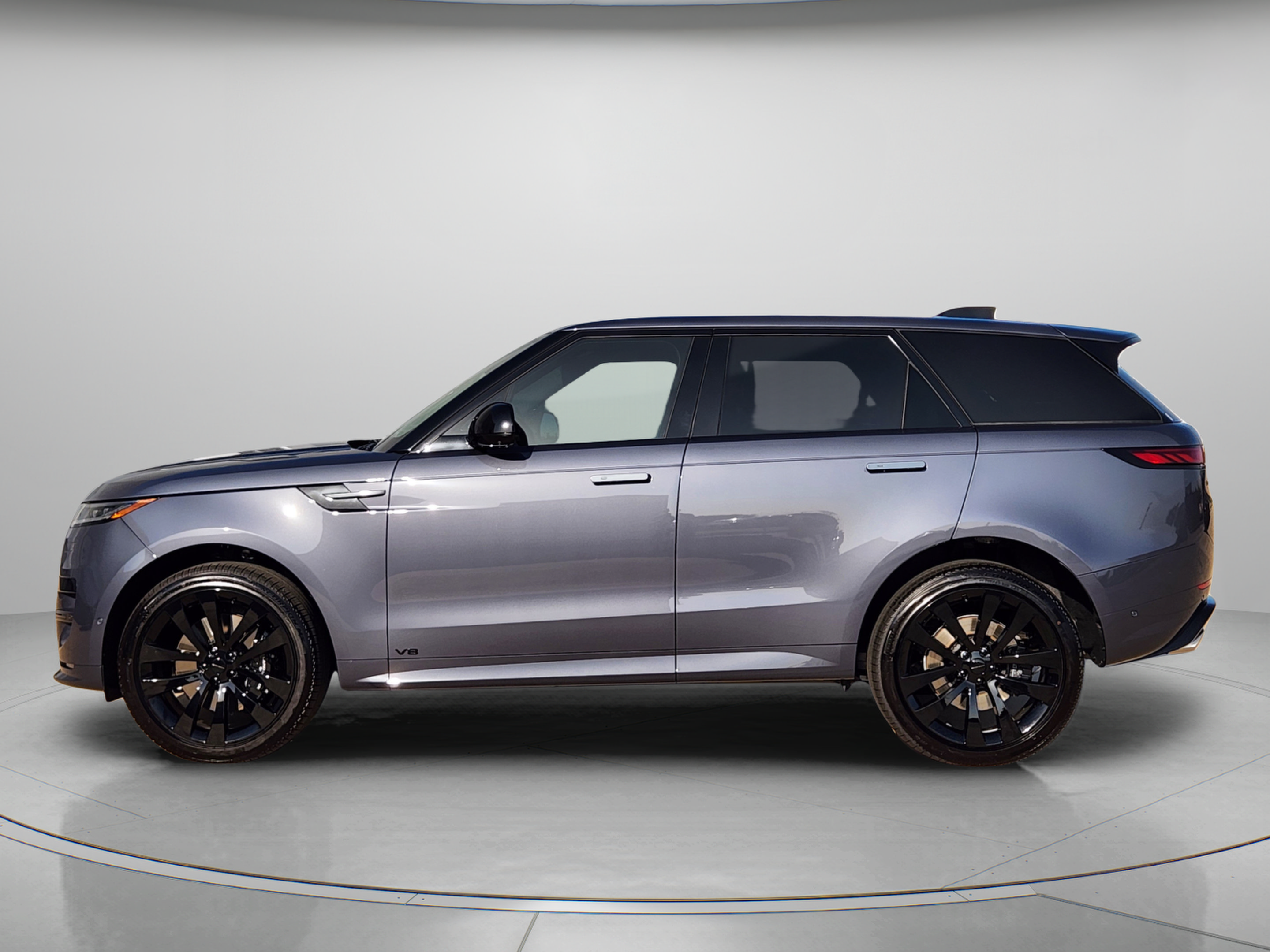 New 2026 Land Rover Range Rover Sport Dynamic SE AWD/4WD image 2