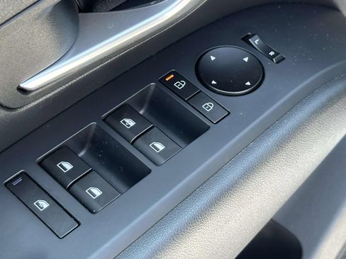 Used 2025 Hyundai Santa Cruz SE AWD/4WD image 21