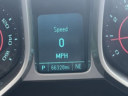 Used 2015 Chevrolet Camaro LT RWD image 15