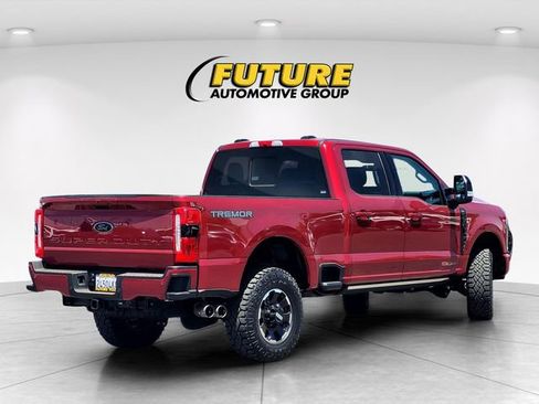 Certified 2025 Ford F250 Lariat w/ Tremor Off-Road Package AWD/4WD image 4