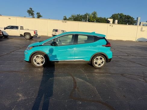 Used 2020 Chevrolet Bolt LT FWD image 3