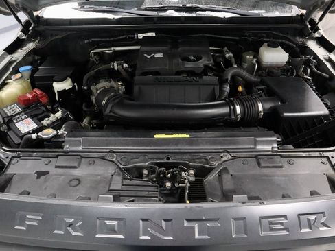 Used 2022 Nissan Frontier PRO-4X w/ Pro-4X Premium Package image 17