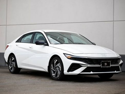 New 2026 Hyundai Elantra Sport FWD image 1