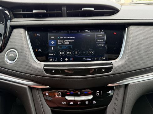 New 2026 Cadillac XT5 Luxury image 20