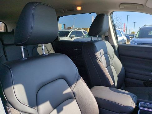 New 2025 Nissan Pathfinder SL image 39