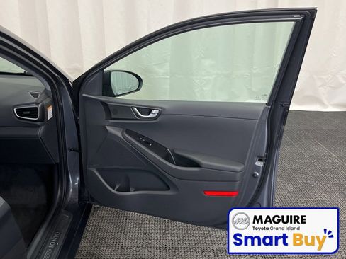 Used 2019 Hyundai Ioniq Limited w/ Ultimate Package 02 image 17