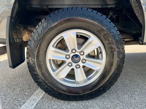 Used 2020 Ford F150 XLT w/ Trailer Tow Package AWD/4WD image 32
