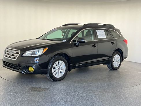 Used 2016 Subaru Outback 2.5i Premium image 9