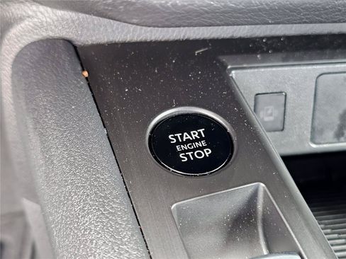 Used 2026 Nissan Kicks SV FWD image 22