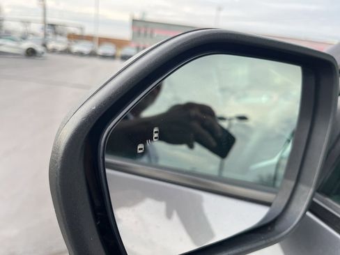 Used 2021 Ford Explorer XLT w/ Class III Trailer Tow Package image 9