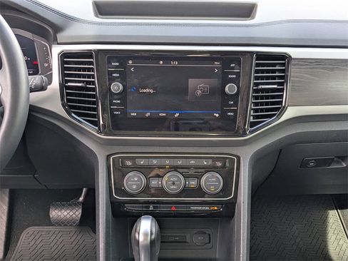 Used 2023 Volkswagen Atlas SE w/ Panoramic Sunroof Package image 18