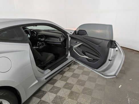 Used 2016 Chevrolet Camaro LT image 28