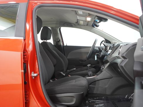 Used 2012 Chevrolet Sonic LT image 11