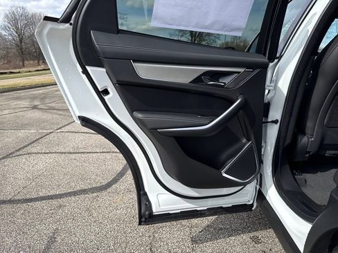 New 2026 Jaguar F-PACE R-Dynamic S image 13