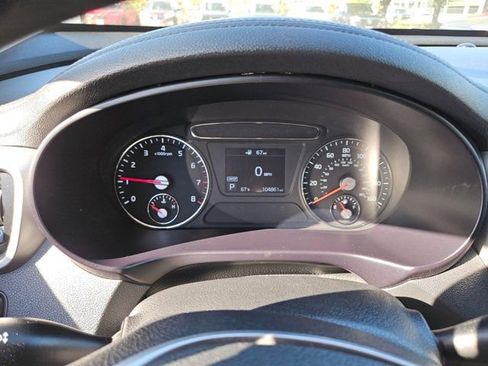 Used 2020 Kia Sorento LX image 26