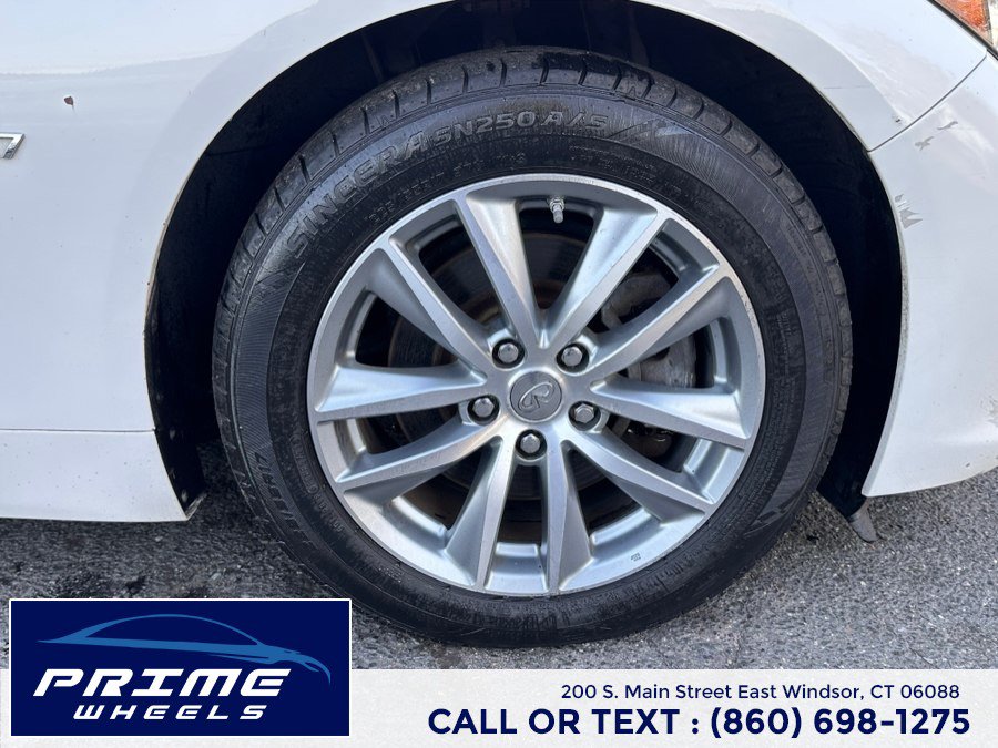 Used 2015 INFINITI Q50 AWD w/ Moonroof Package image 26