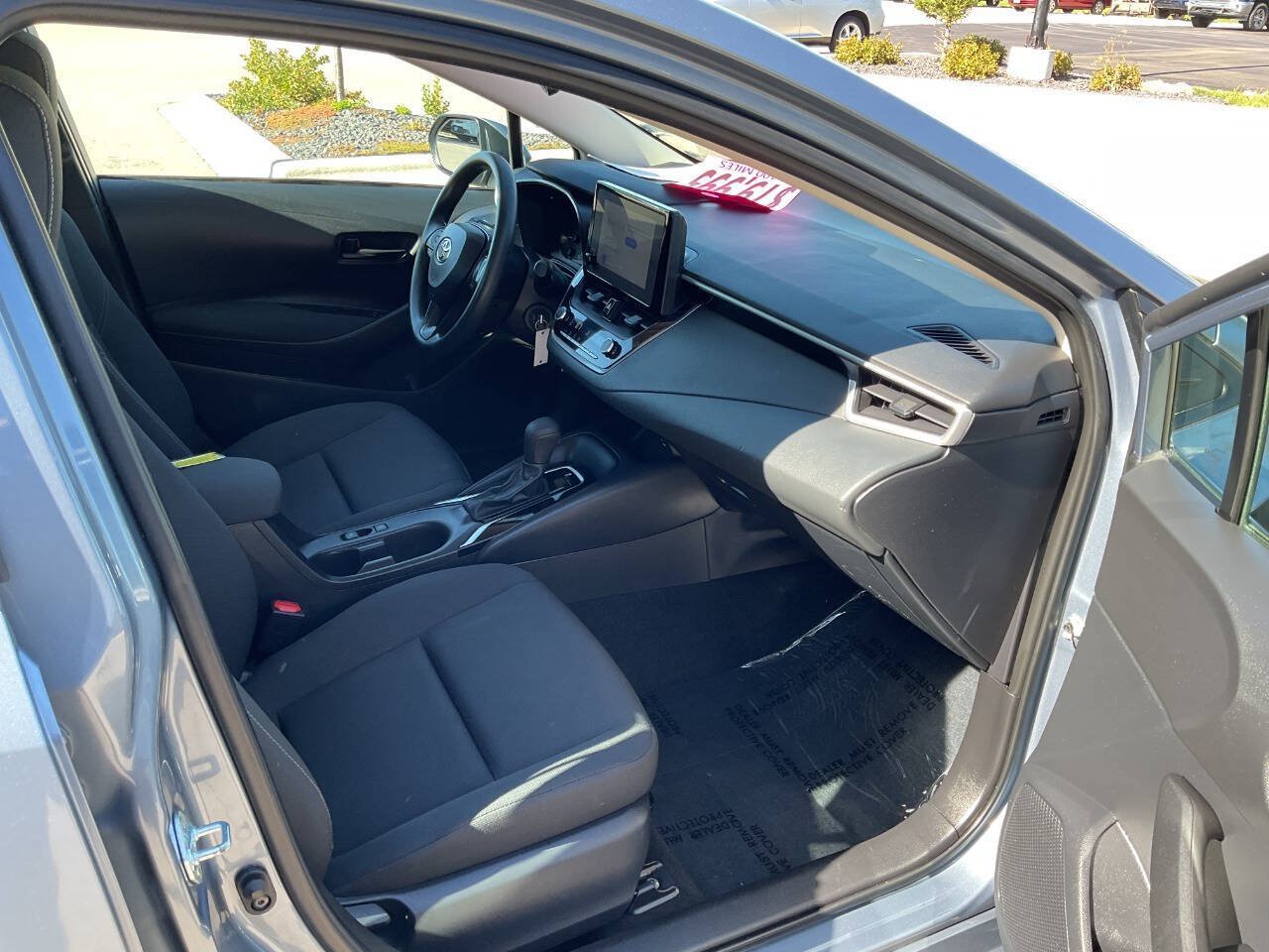 Used 2023 Toyota Corolla LE FWD image 42