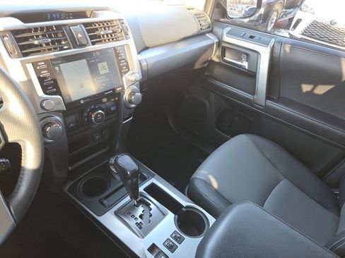Used 2022 Toyota 4Runner SR5 Premium image 41