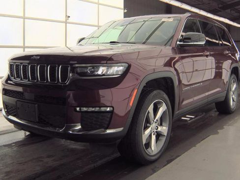 Used 2021 Jeep Grand Cherokee L Limited image 3