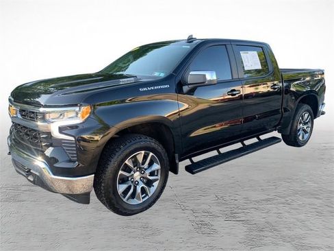 Used 2025 Chevrolet Silverado 1500 LT AWD/4WD image 6