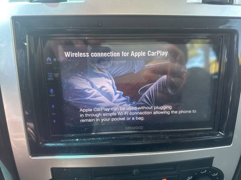 Used 2006 Chrysler 300 C w/ Navigation & Sound Group II RWD image 9