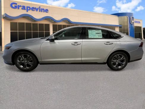 New 2025 Honda Accord EX-L image 2