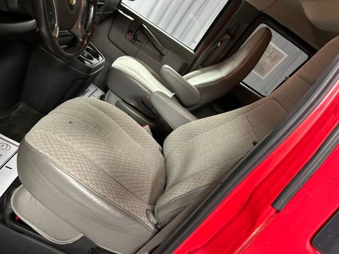 Used 2017 Chevrolet Express 2500 LS image 11