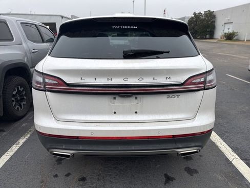 Used 2019 Lincoln Nautilus Reserve image 10